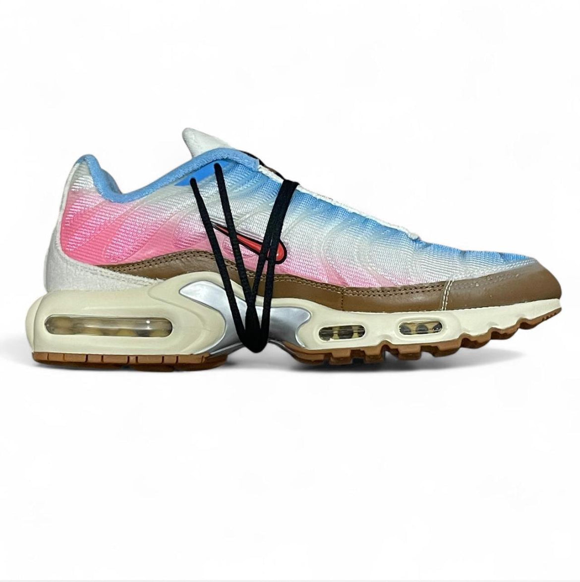 FD4202-107 Nike Air Max Plus TN ‘Longtaitou Festival’ (2023)