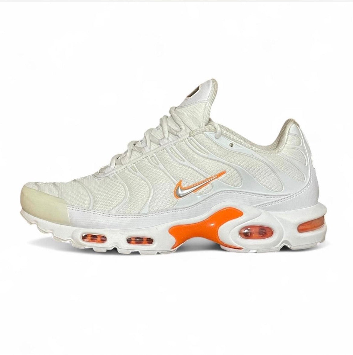 AO9564-100 Nike Air Max Plus TN SE ‘White Total Orange’ (2018)