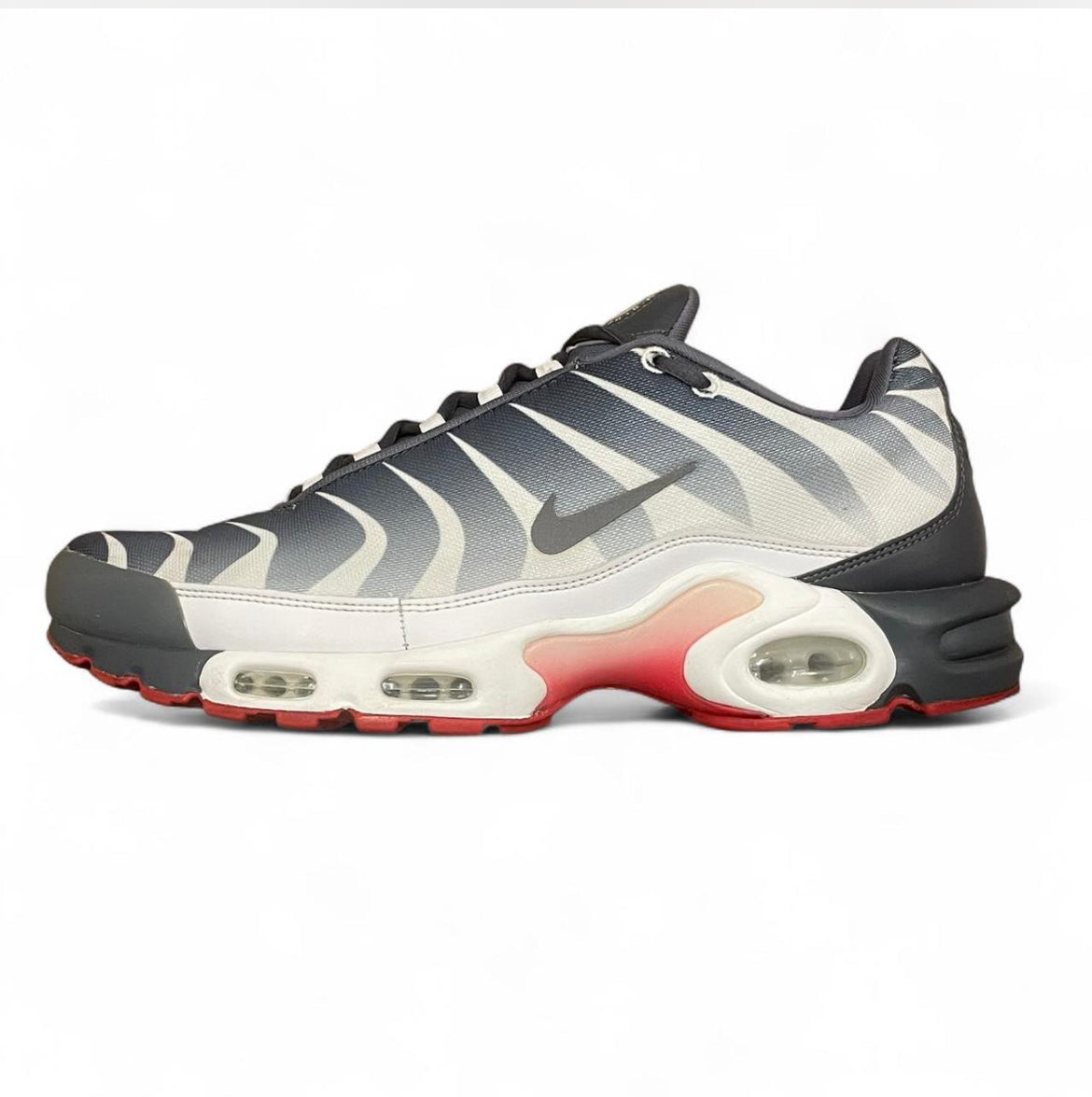 AQ0237-100 Nike Air Max Plus TN ‘Before The Bite’ (2018)