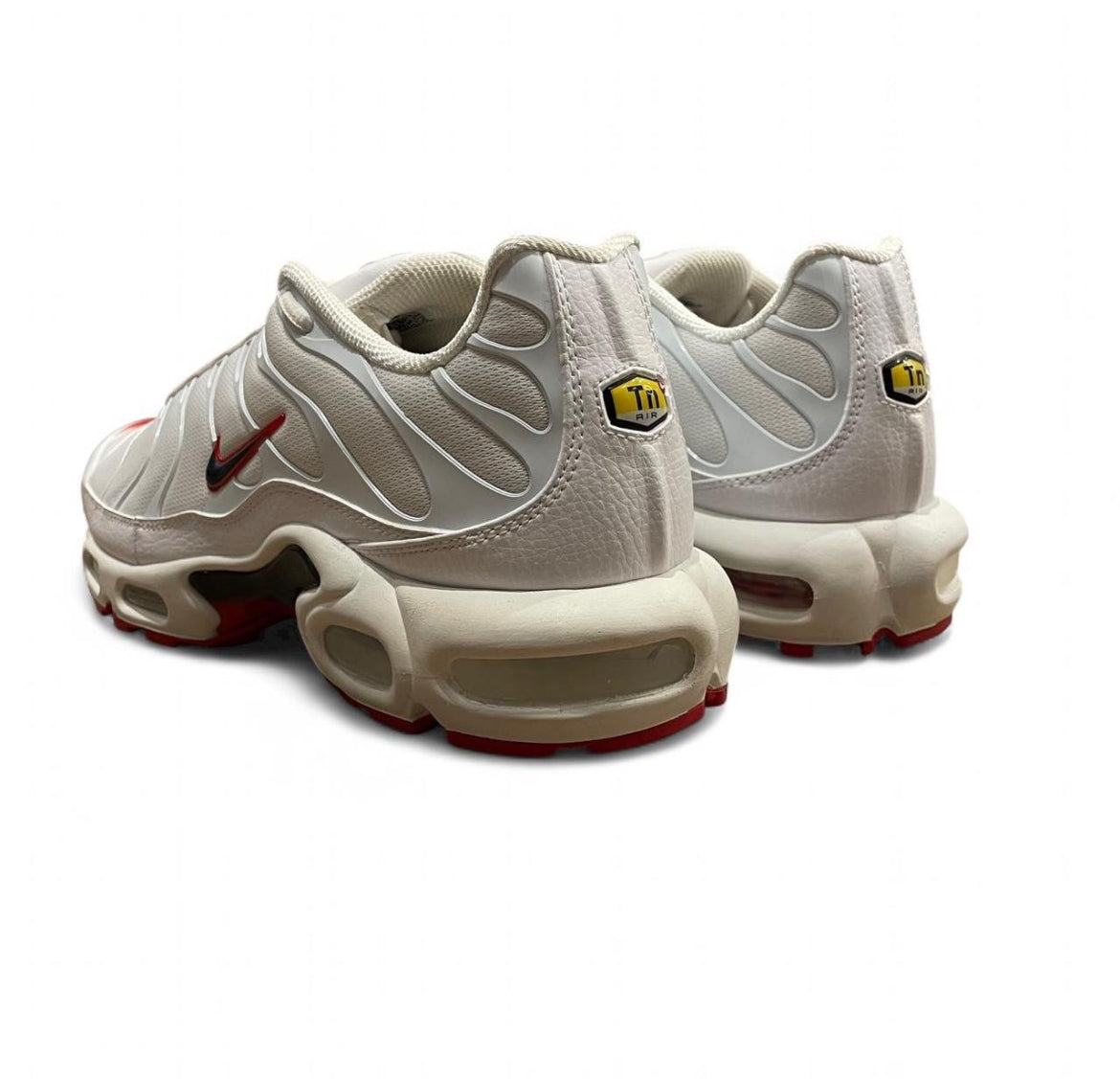 FN3410-100 Nike Air Max Plus TN ‘White University Red Bloodshot’ (2023)
