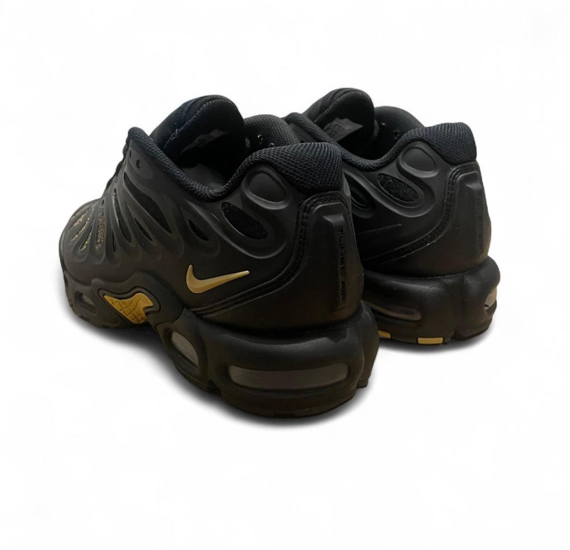 FZ4748-001 Nike Air Max Plus TN Drift ‘PSG Paris Saint-Germain’ (2024)