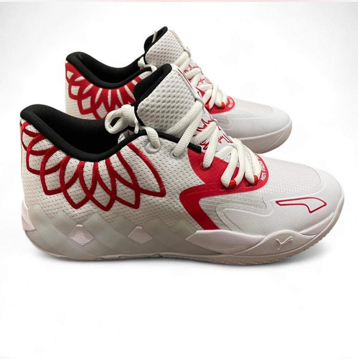 376941-10 Puma LaMelo Ball MB.01 Lo ‘Team Colors White High Risk Red’ (2022)