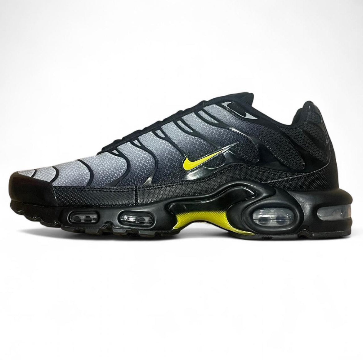 DM0032-012 Nike Air Max Plus TN ‘Black Opti Yellow’ (2024)