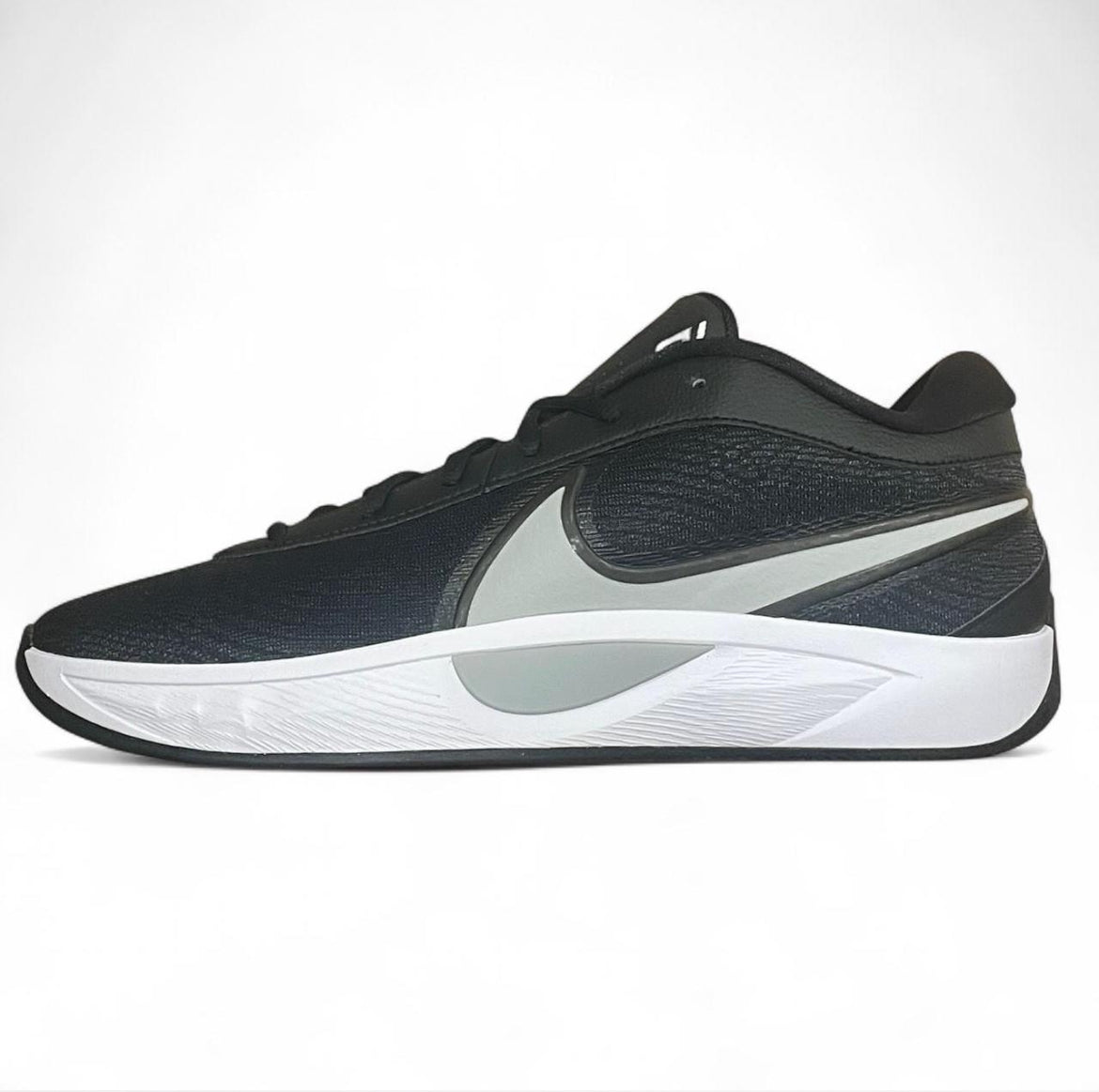 FJ7792-002 Nike Giannis Zoom Freak 6 ‘Black White’ (2024)