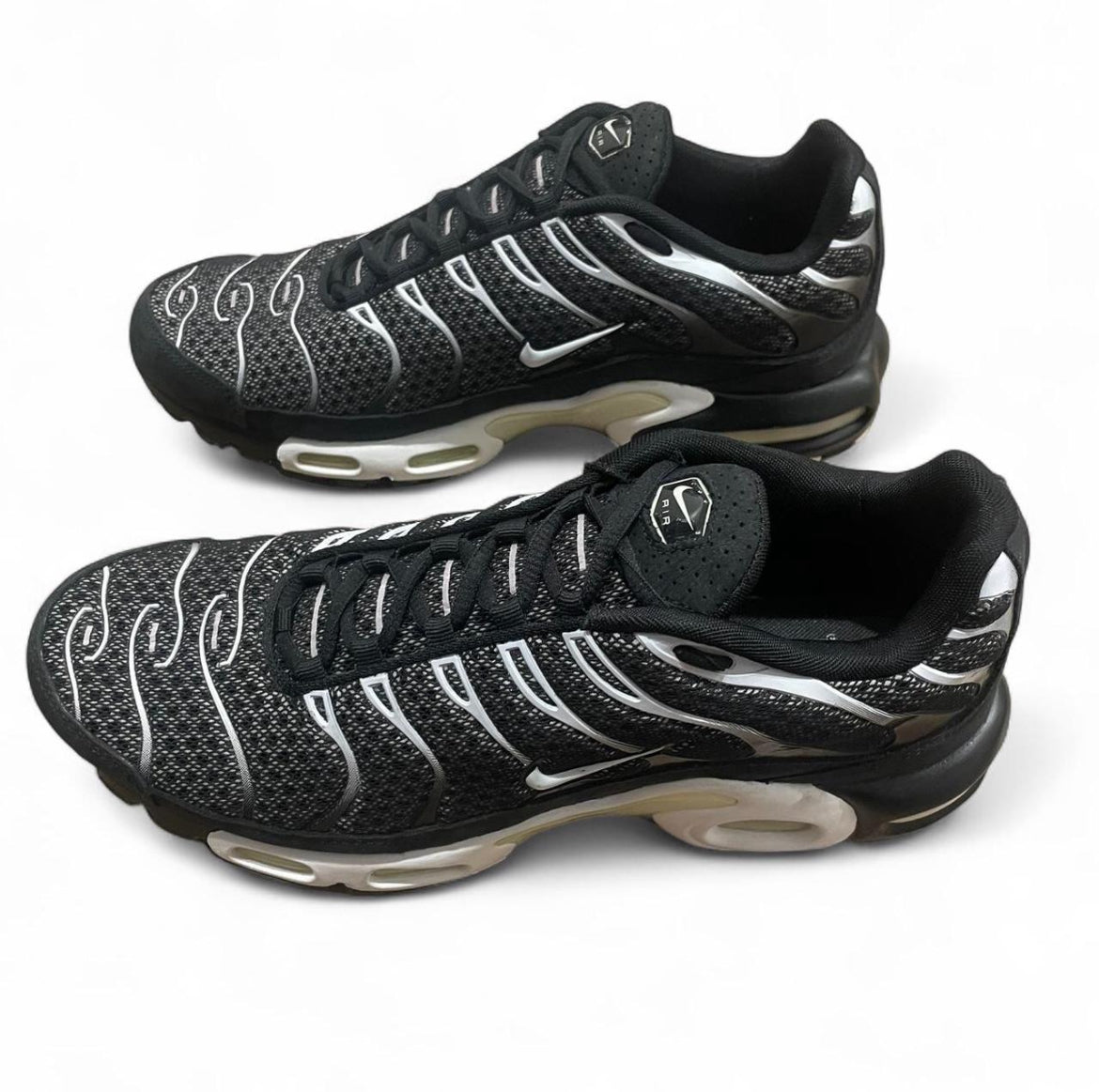 898018-001 Nike Air Max Plus TN ‘Black Sail’ (2017)