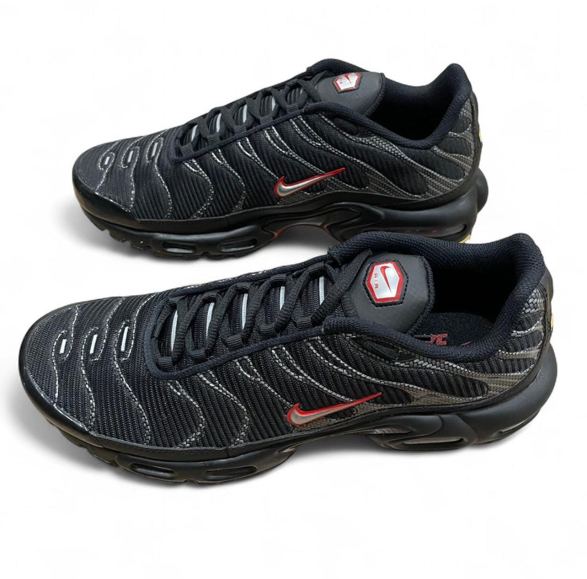 HF4239-001 Nike Air Max Plus TN ‘Carbon Fiber’ (2024)