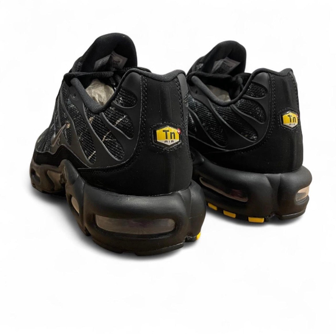 IQ0301-070 Nike Air Max Plus TN ‘Black Wood Camo’ (2026)