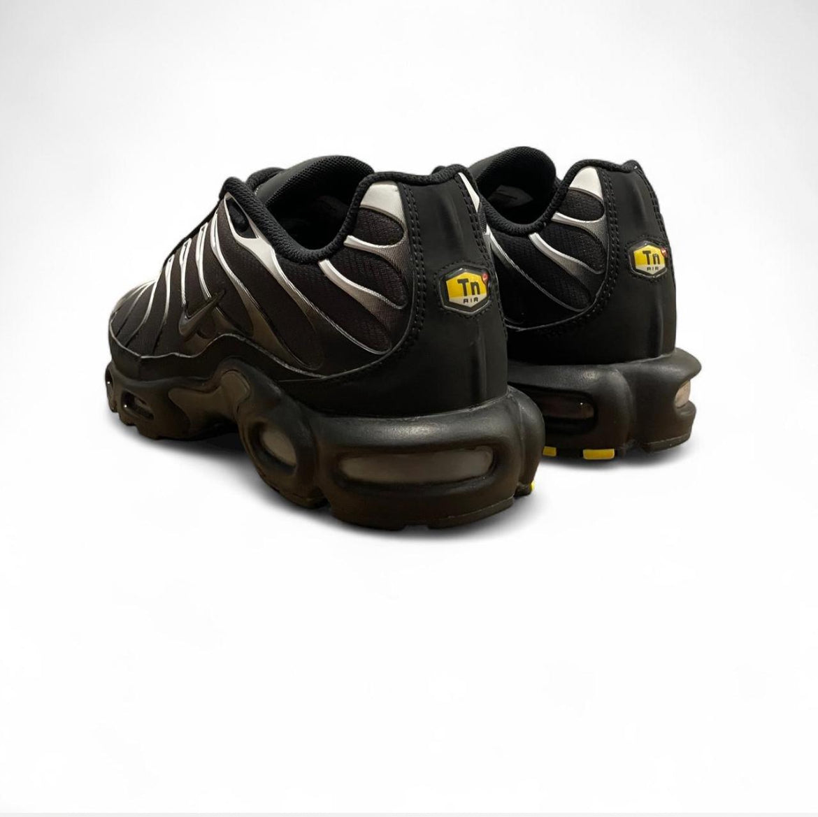 852630-039 Nike Air Max Plus TN ‘Anthracite Black’ (2018)