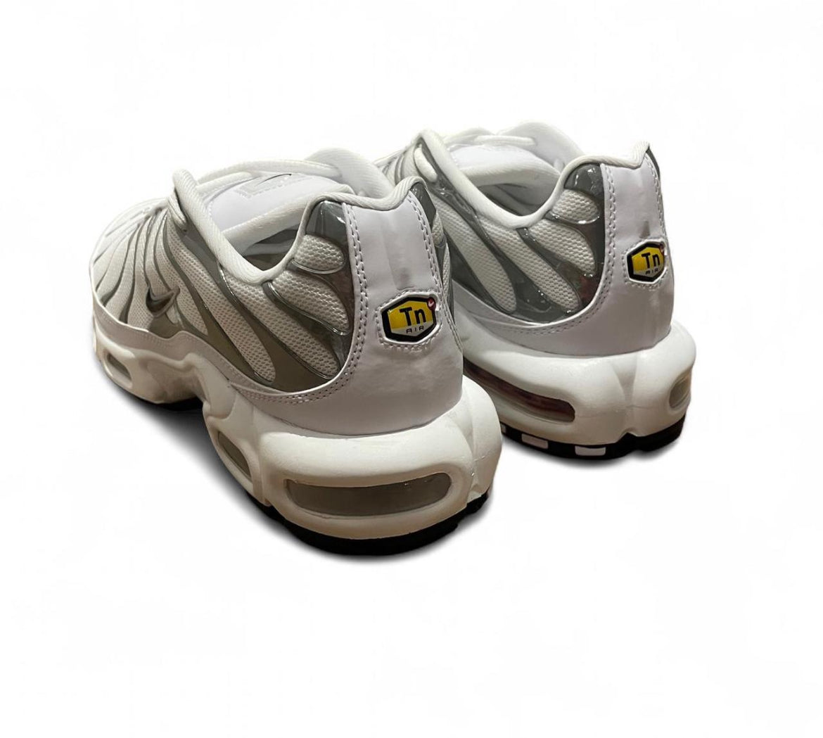 HJ9743-100 Nike Air Max Plus TN (Womens) ‘White Metallic Silver’ (2024)