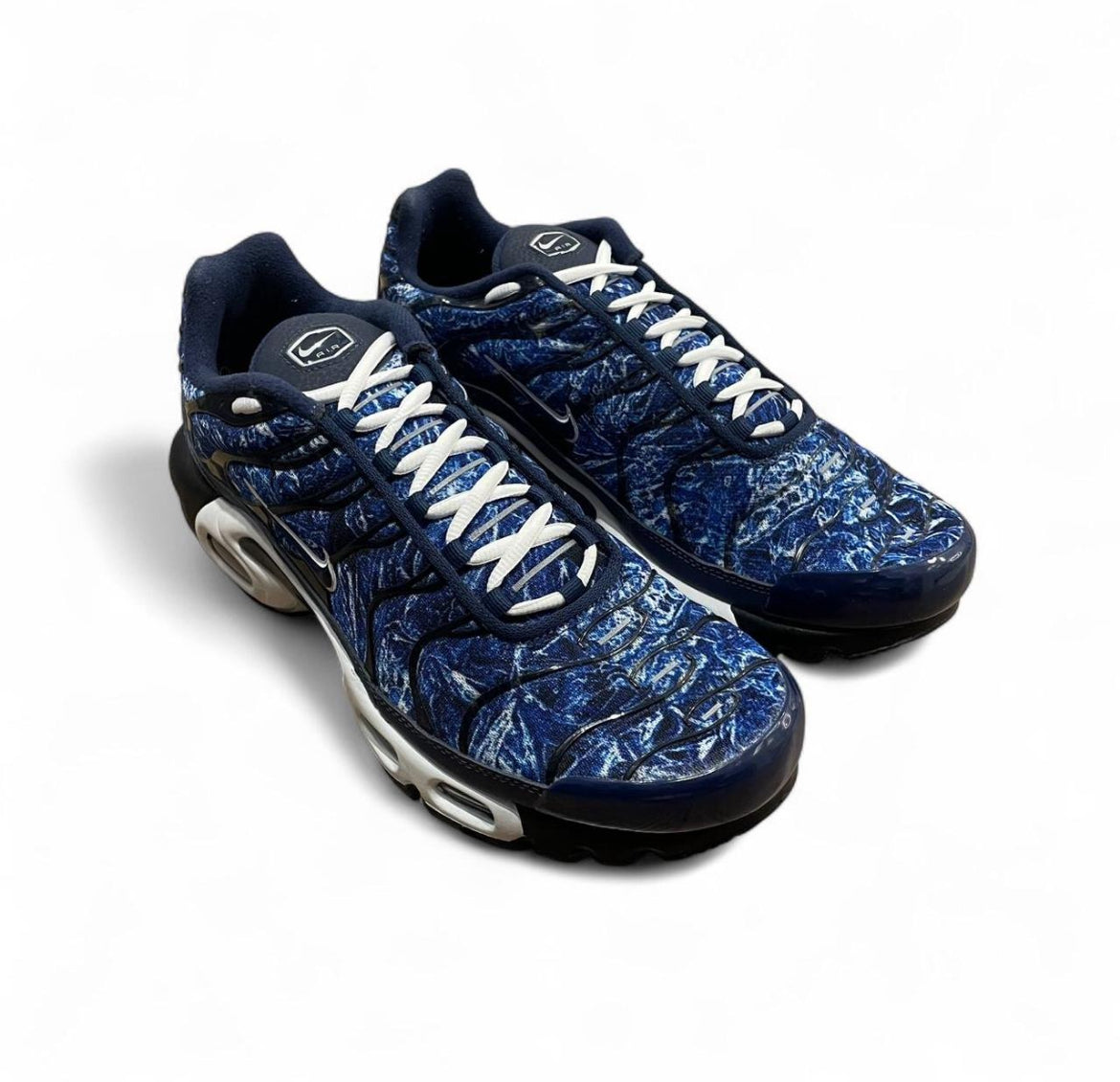 DO6384-400 Nike Air Max Plus TN ‘Shattered Ice-Midnight Navy’ (2021)
