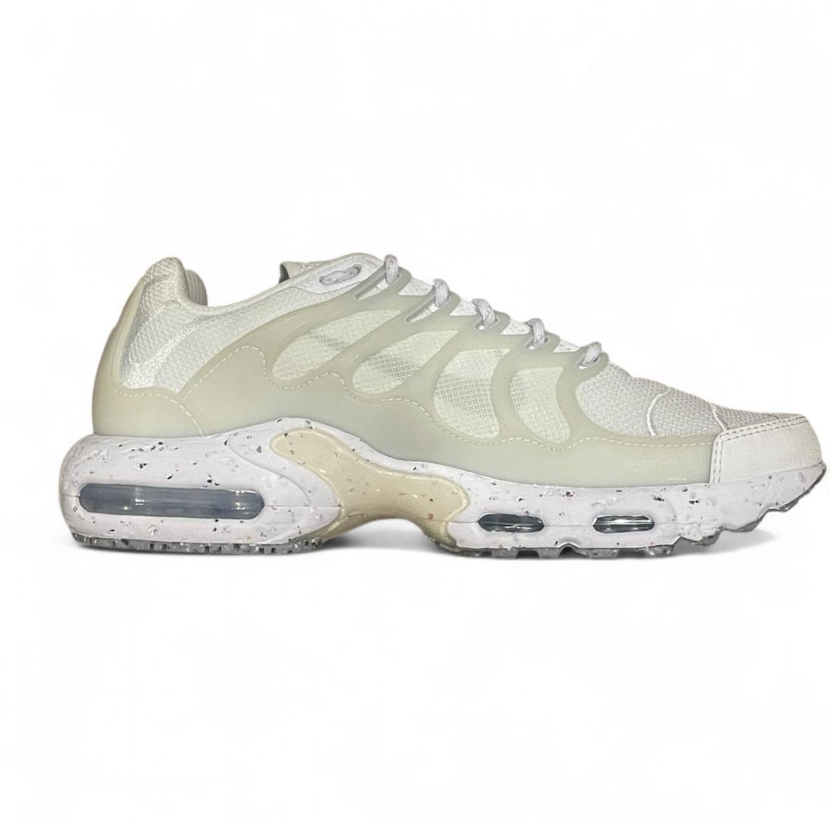 DQ3977-100 Nike Air Max Plus Terrascape ‘White Pure Platinum’ (2022)