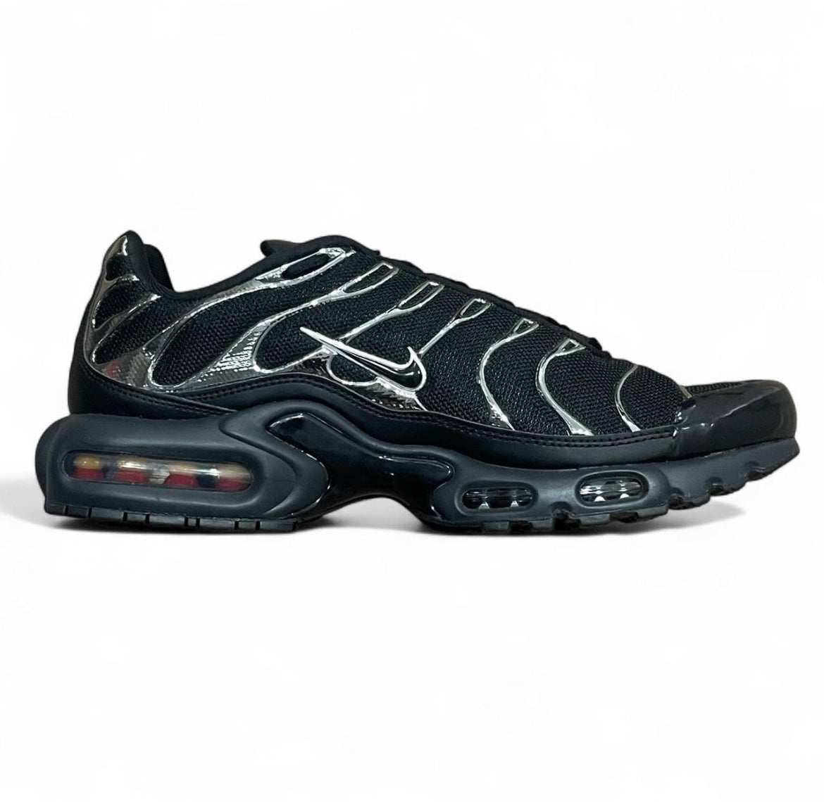 HJ9743-001 Nike Air Max Plus TN SE (Womens) ‘Black Chrome’ (2024)
