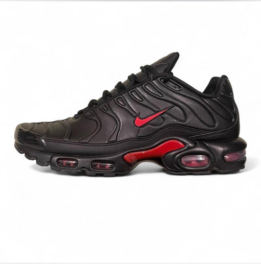 FZ3038–001 Nike Air Max Plus TN Premium ‘Bred’ (2024)