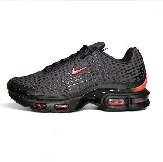 HQ2197-002 Nike Air Max Plus TN7 ‘Black Dark Copper’ (2026)