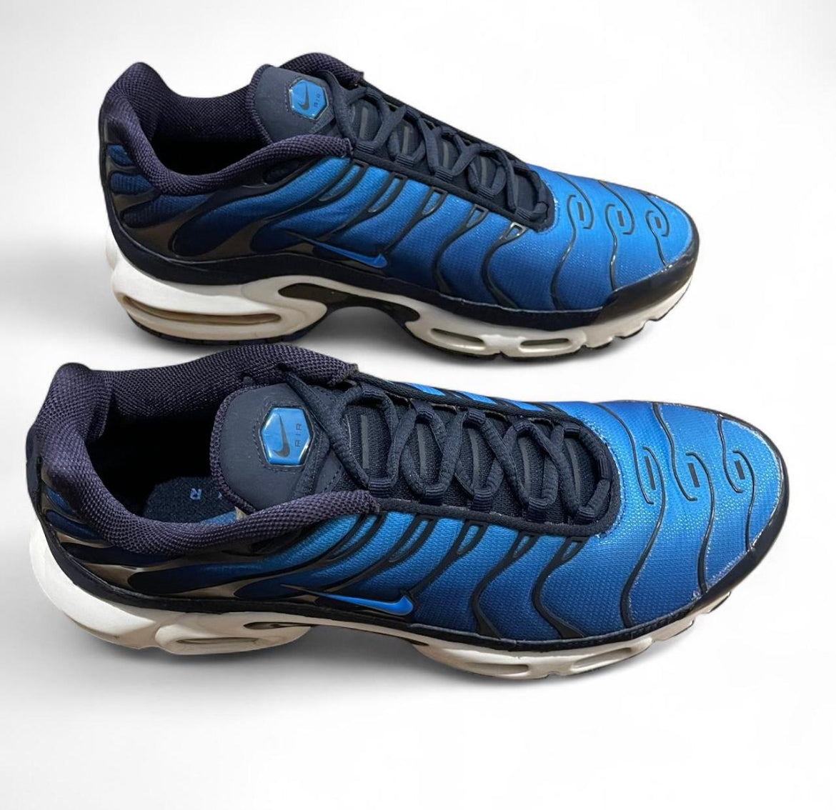 852630-405 Nike Air Max Plus TN ‘Obsidian’ (2017)