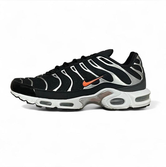 CD1533-001 Nike Air Max Plus ‘Black Dark Grey Hyper Crimson’ (2018)