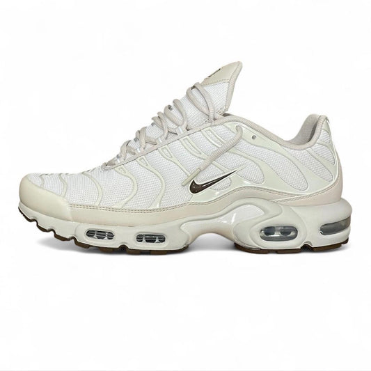 IO0657-100 Nike Air Max Plus TN SE (Womens) ‘Light Orewood Brown’ (2025) US12W