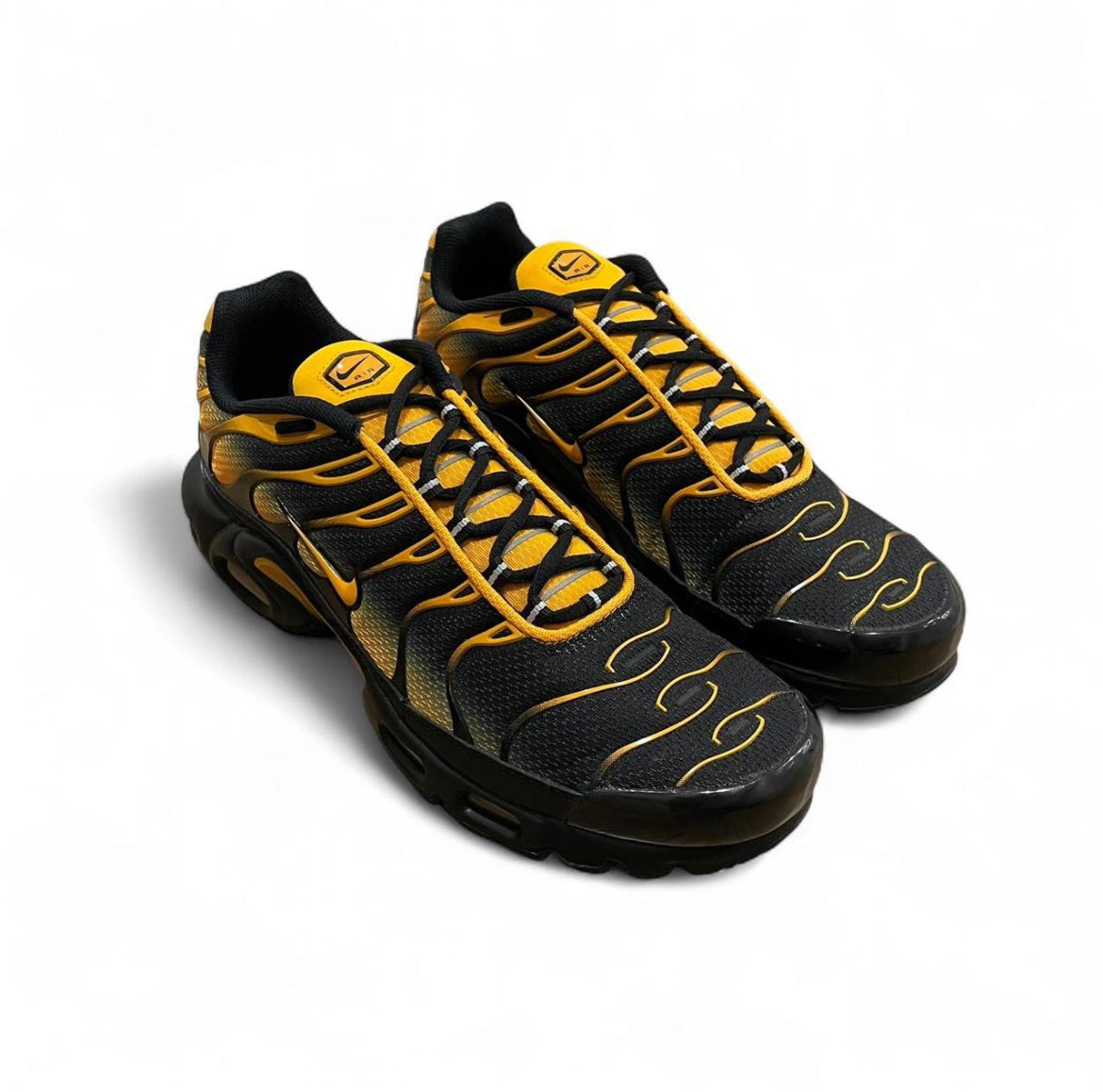 DM0032-007 Nike Air Max Plus TN
‘Black Sundial’ (2023)