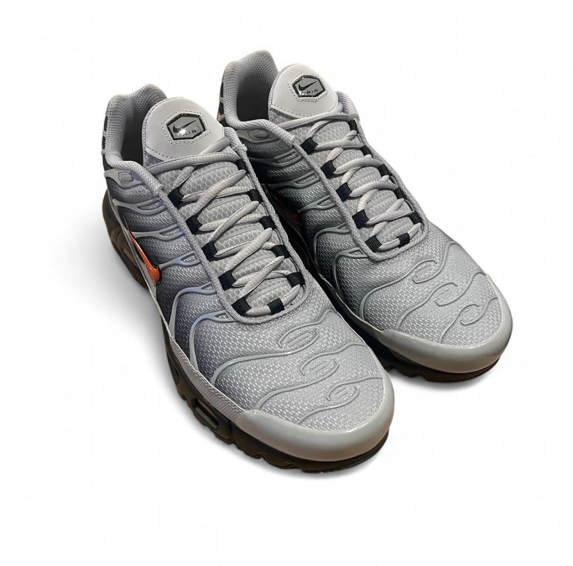 DM0032-011 Nike Air Max Plus Tn ‘Wolf Grey Picante Red’ (2024)