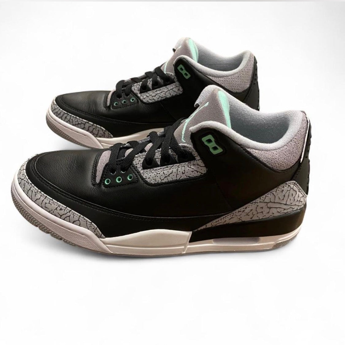CT8532-031 Jordan 3 Retro ‘Green Glow’ (2024)