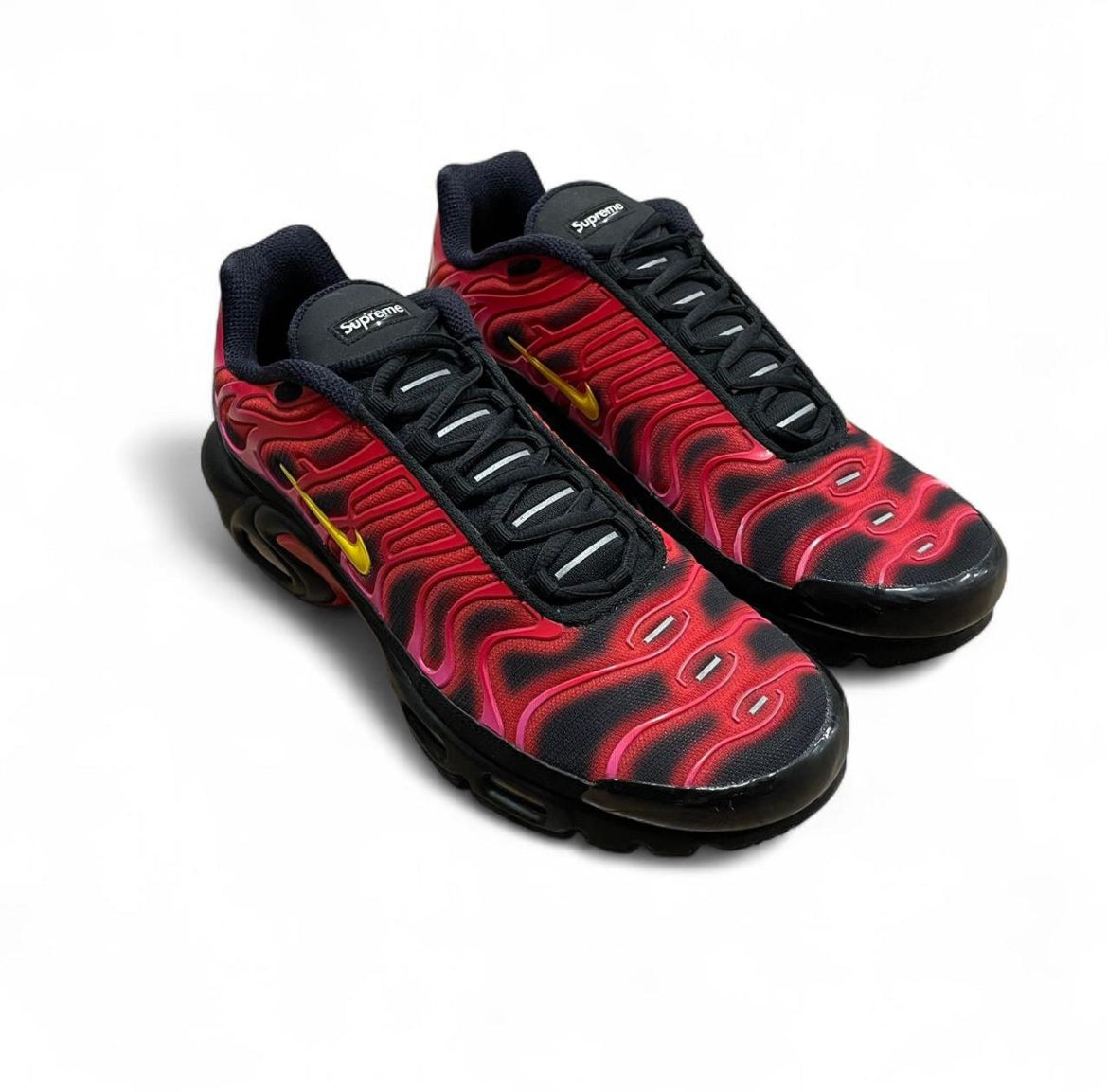 DA1472-600 Nike Air Max Plus TN ‘Supreme University Red’ (2020)