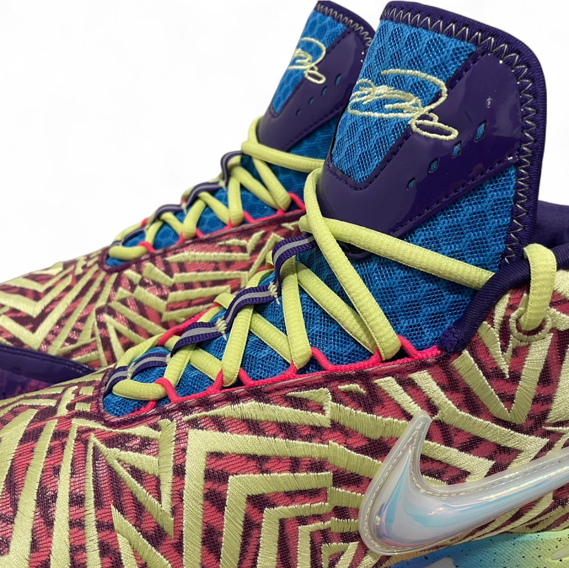 IB1272-500 Nike Zoom LeBron NXXT Genisus ‘Viotech’ (2025)