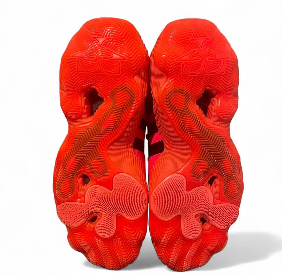 IF5605 Adidas Trae Young 3 ‘Solar Red Black’ (2023)