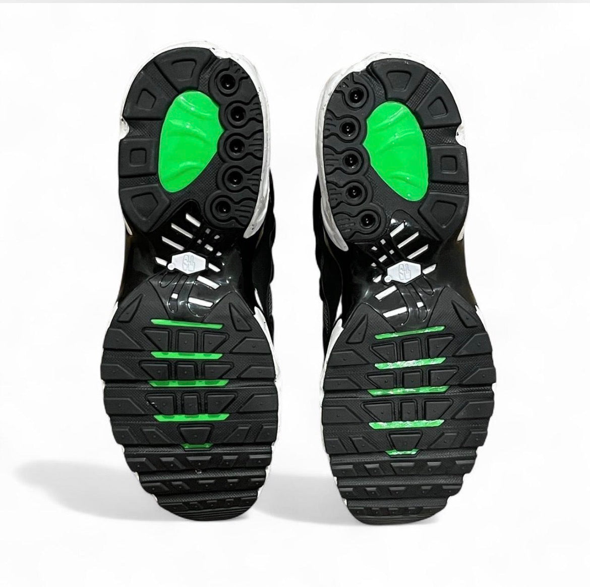 DV7513-003 Nike Air Max Terrascape Plus ‘Black Green Strike White’ (2023)