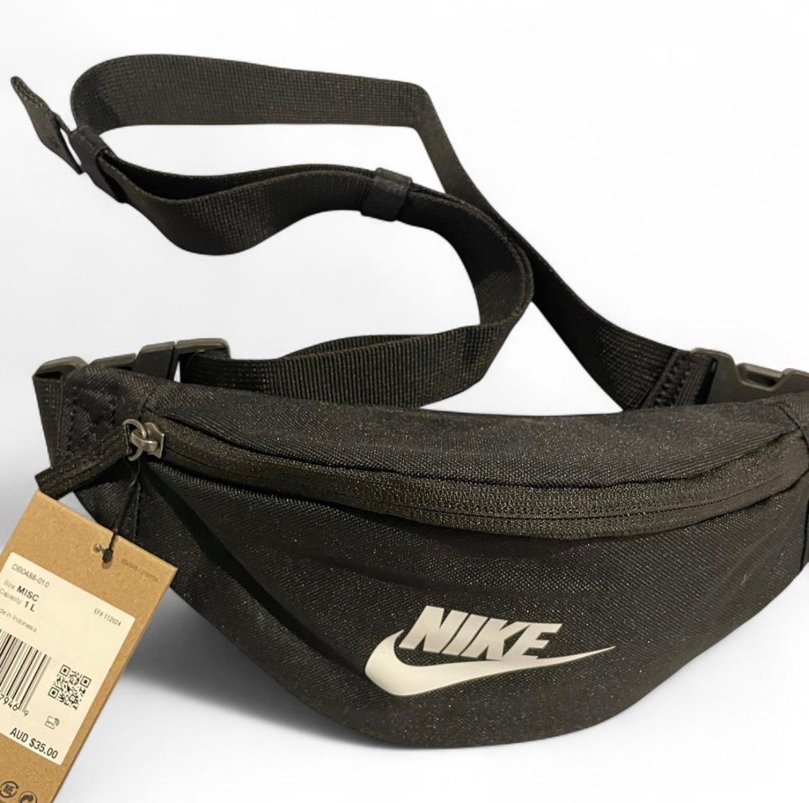 DB0488-010 Nike Heritage Small Waistpack ‘Black’ (2025)