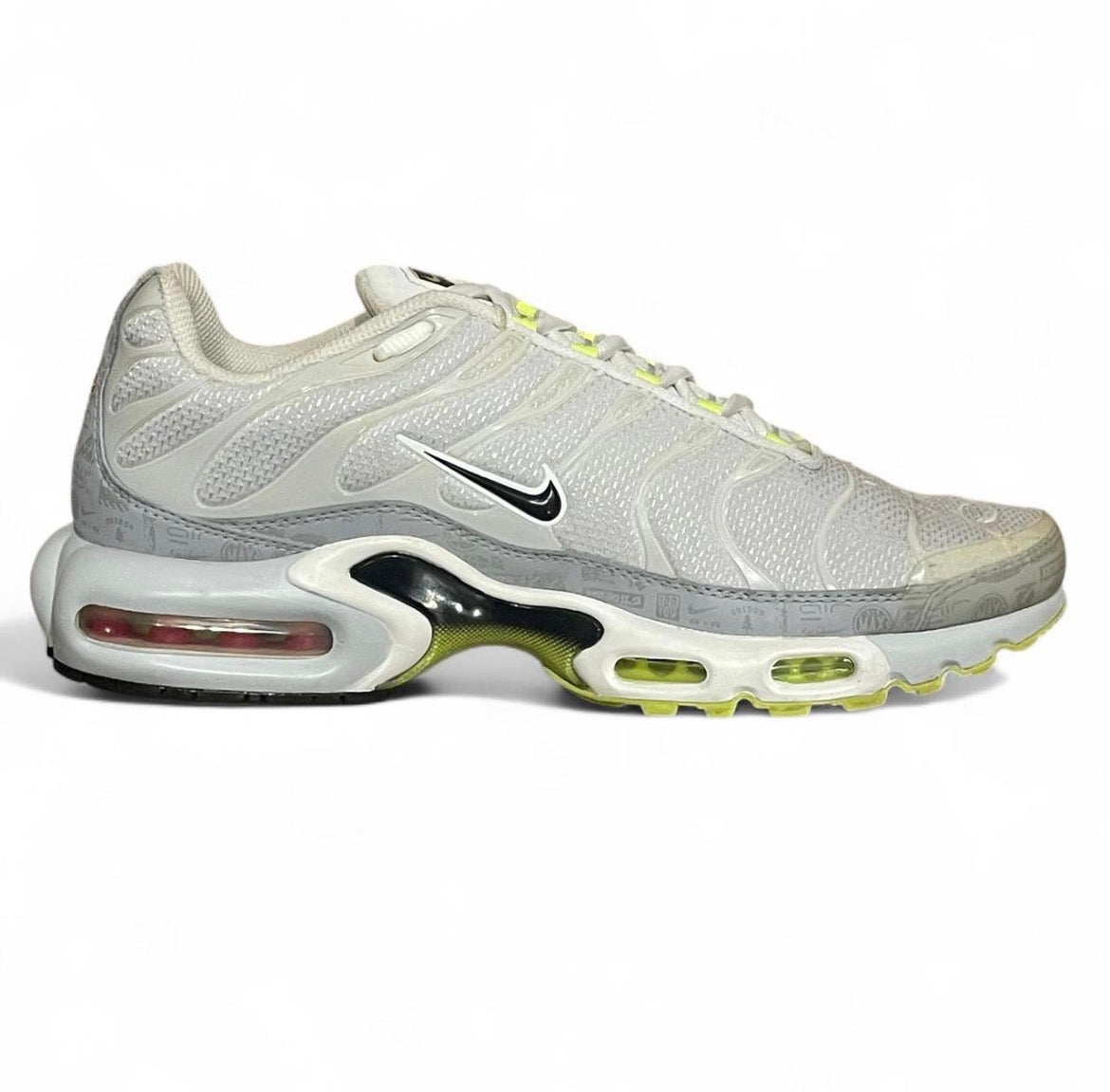 DB0682-002 Nike Air Max Plus TN ‘Reflective Logos’ (2022)