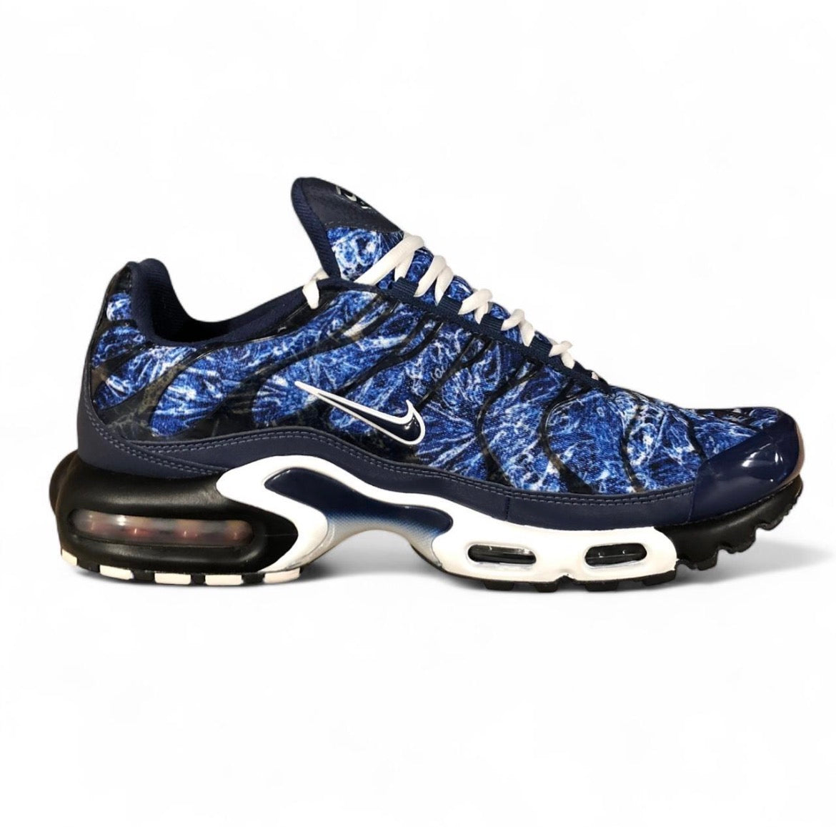 DO6384-400 Nike Air Max Plus TN ‘Shattered Ice-Midnight Navy’ (2021)