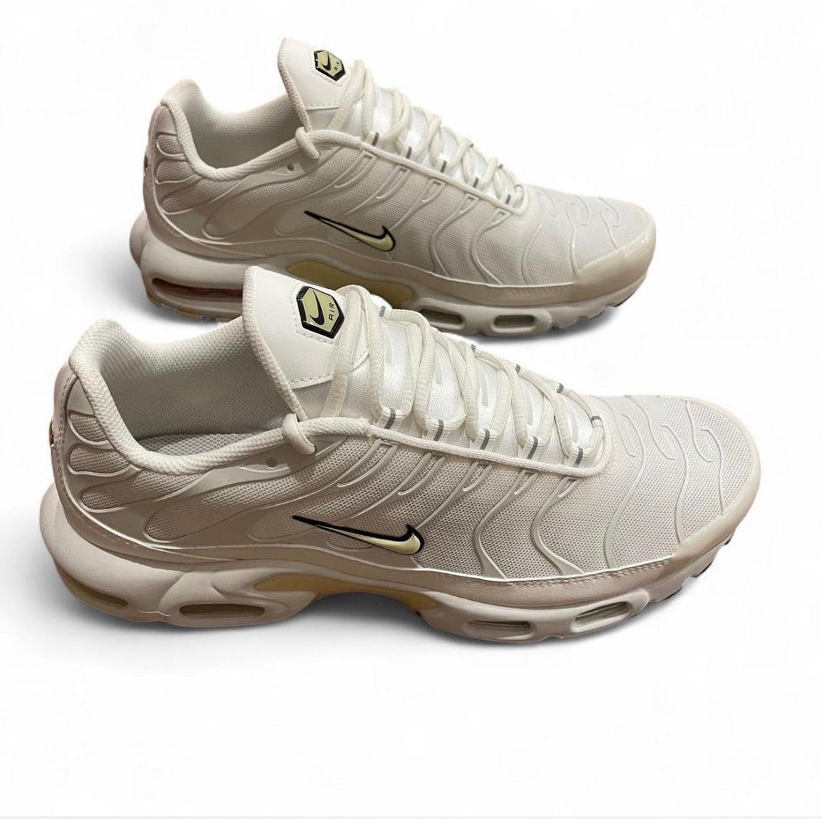 DM2362-102 Nike Air Max Plus TN (Womens) ‘Alabaster’ (2024)