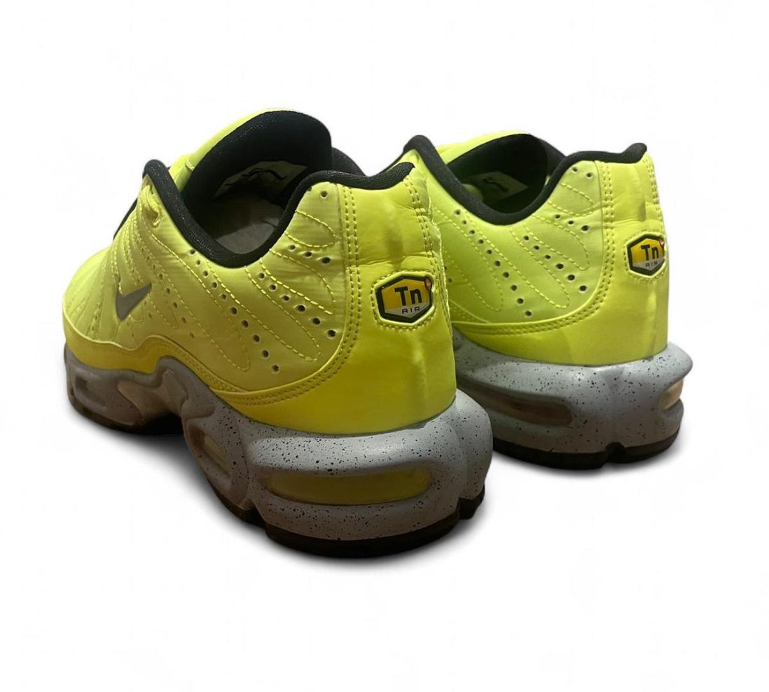 815994-700 Nike Air Max Plus TN ‘Full Volt’ (2018)