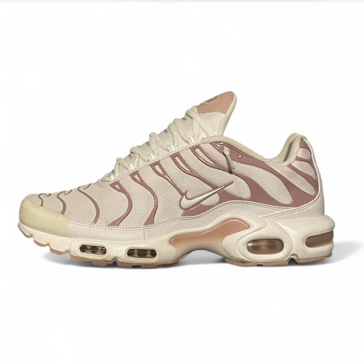 DM2362-101 Nike Air Max Plus TN (Womens) ‘White Pink Oxford’ (2021)