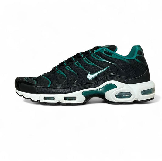 DM0032-009 Nike Air Max Plus TN
‘Black Malachite’ (2023)