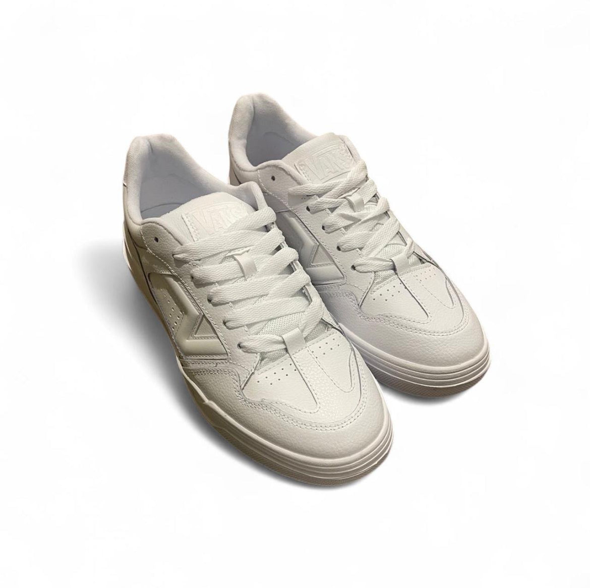 VN000D1HWWW Vans Upland ‘White’ (2024)