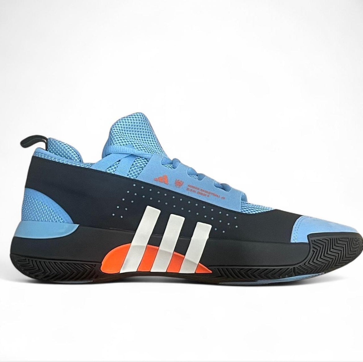IE8328 Adidas D.O.N. Issue #5 ‘Core Black Cloud White Light Blue’ (2023)