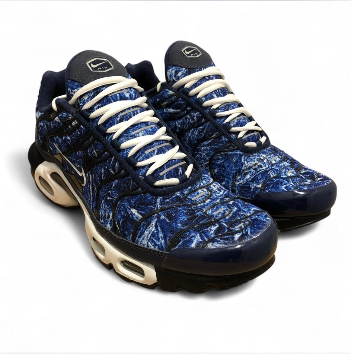 DO6384-400 Nike Air Max Plus TN ‘Shattered Ice-Midnight Navy’ (2021)