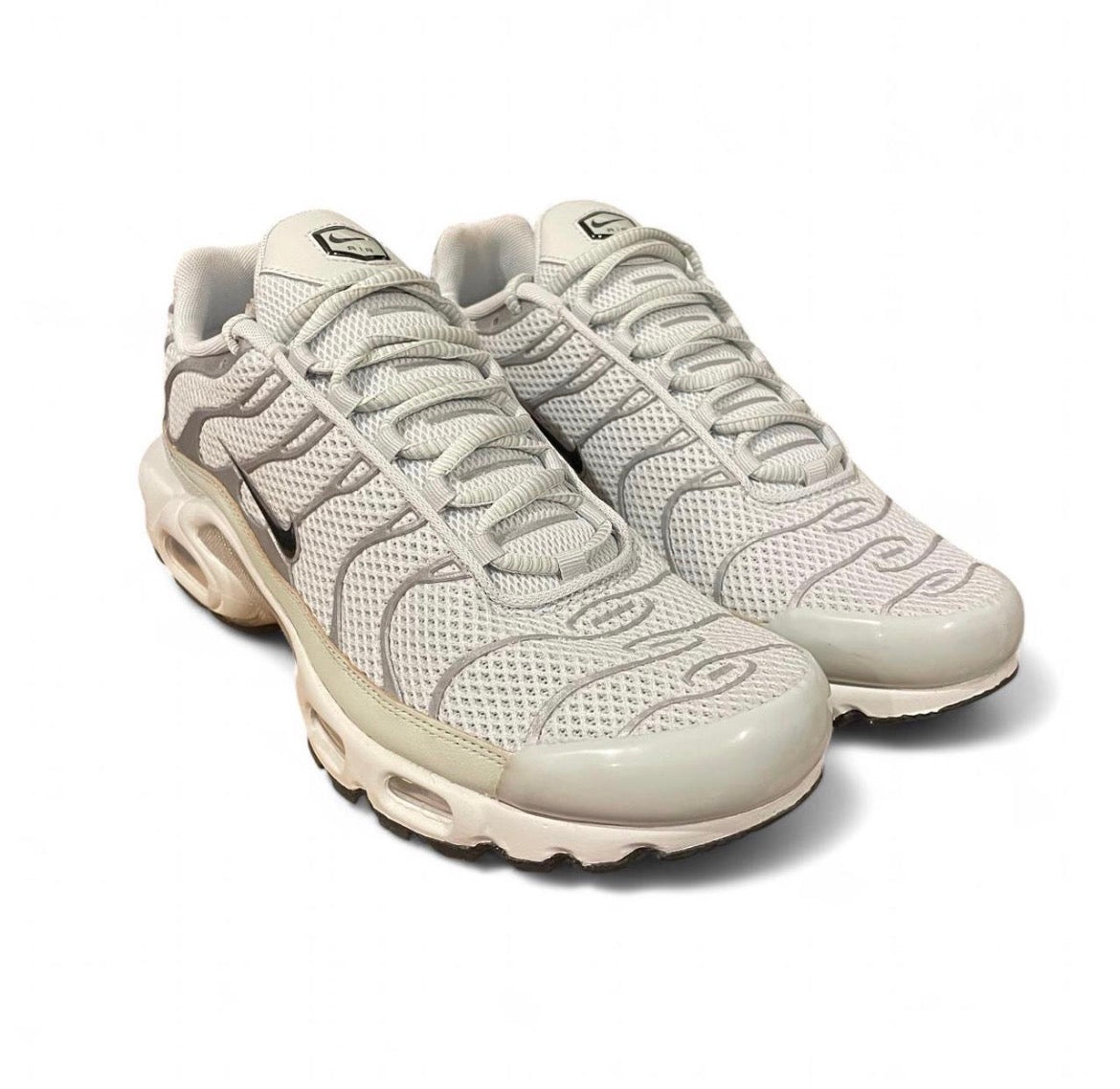 FV8480-002 Nike Air Max Plus TN (Womens) ‘Light Silver’ (2024)