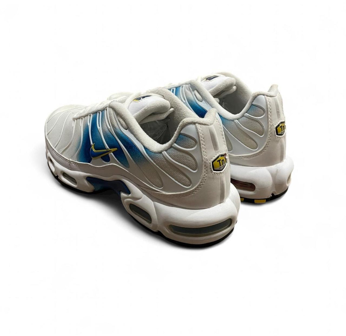 DX8962-100 Nike Air Max Plus TN ‘Spray Paint Swoosh White Blue’ (2022)