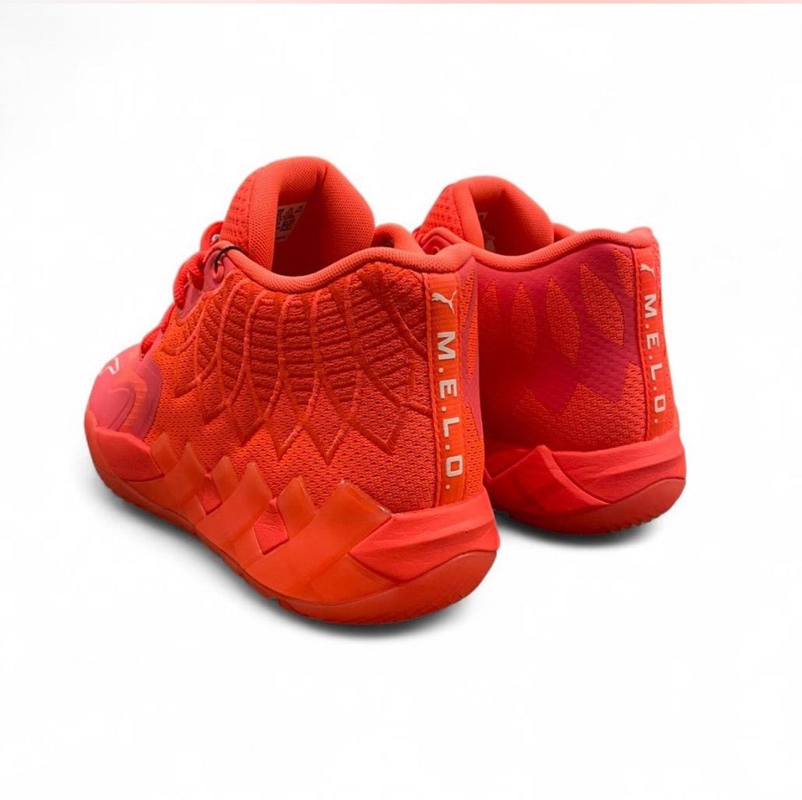 376848-01 Puma LaMelo Ball MB.01 ‘Breast Cancer Association’ (2023)