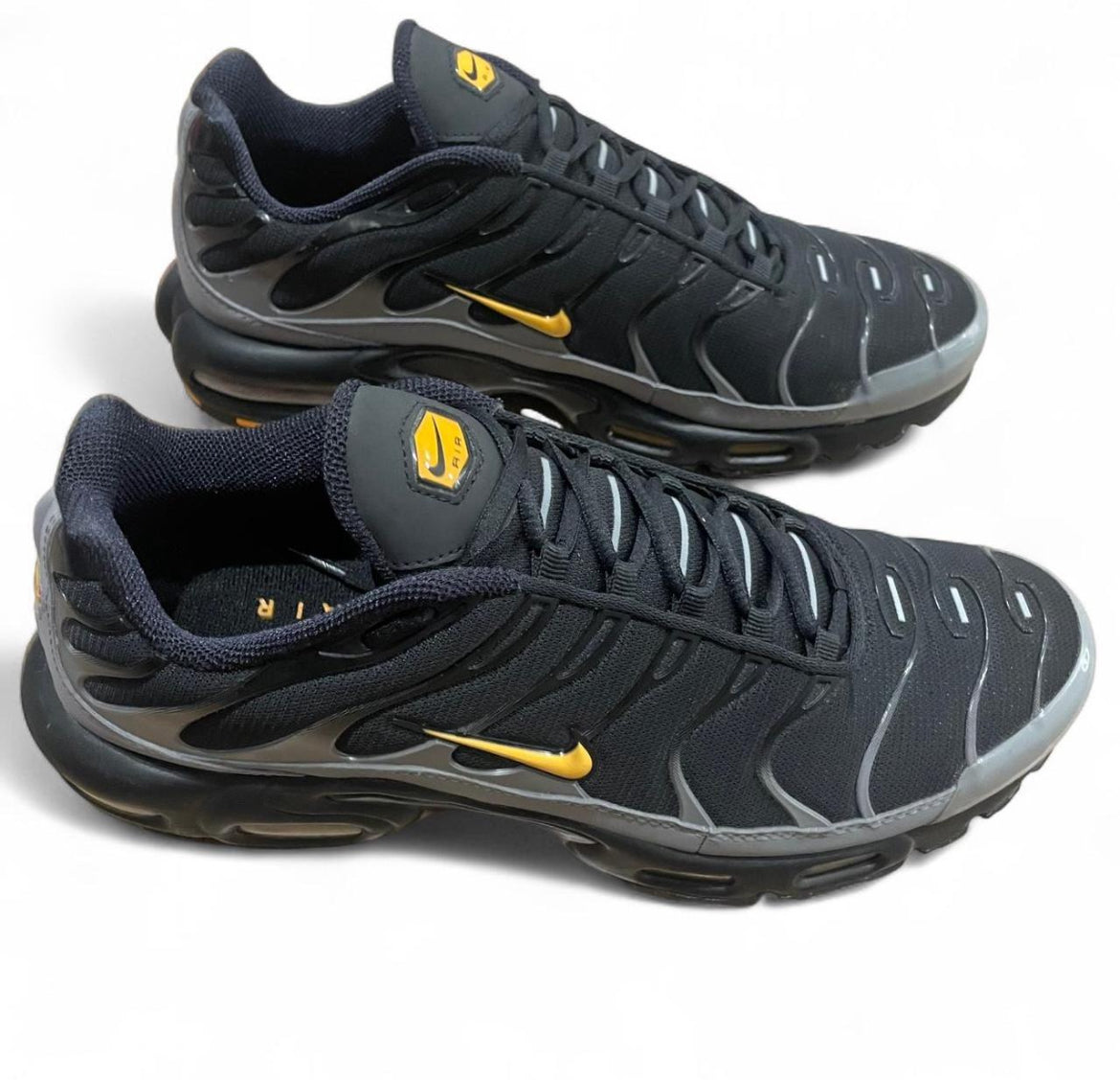 DC0956-001 Nike Air Max Plus TN ‘Batman’ (2021)
