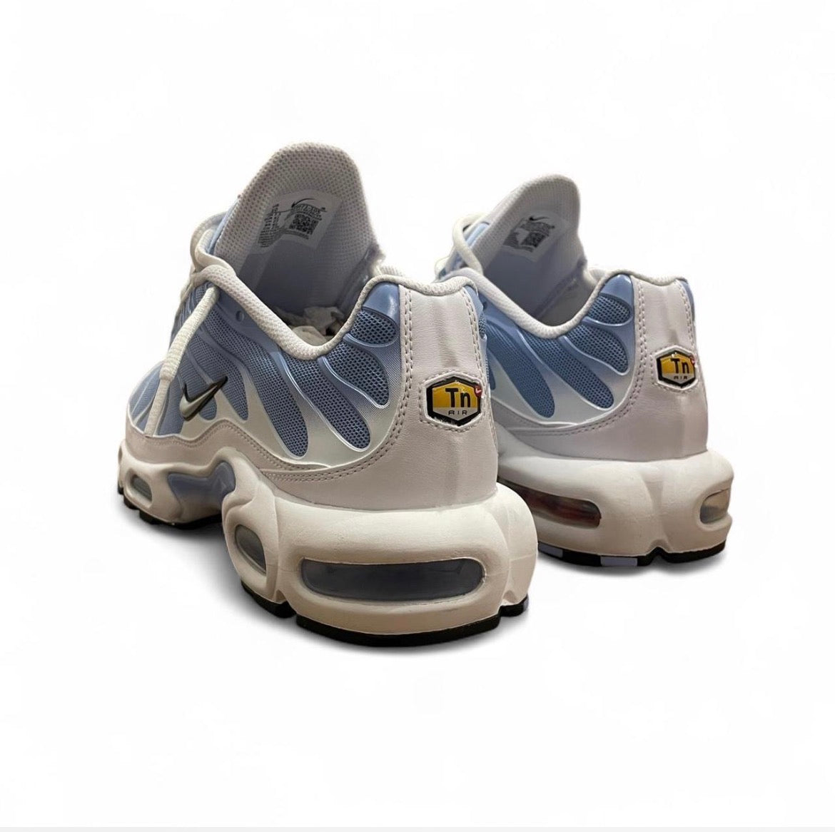 DZ3671-105 Nike Air Max Plus TN (Womens) ‘Aluminum’ (2025)