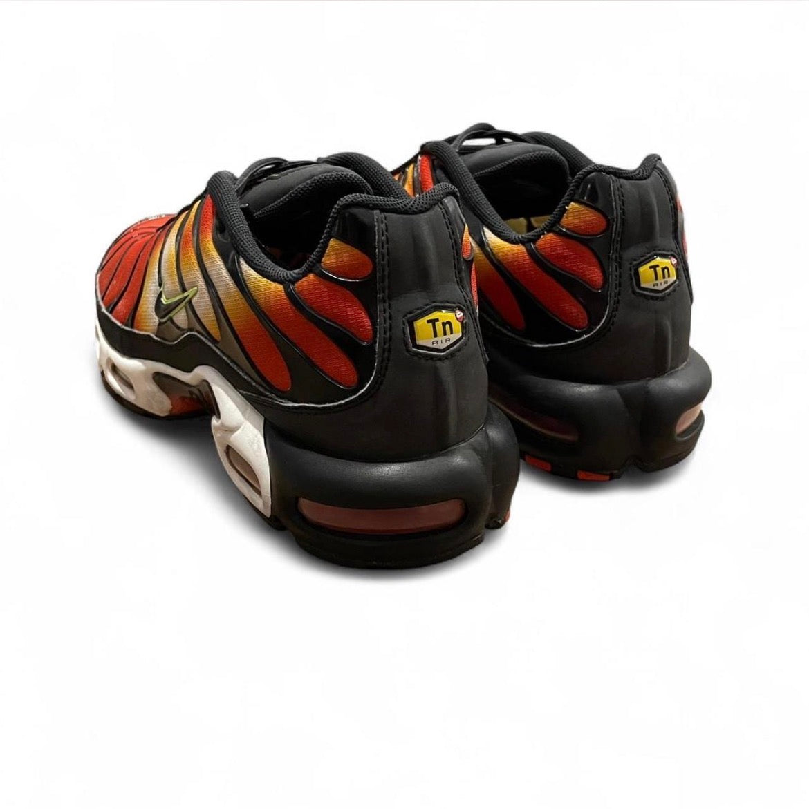 DR8581-800 Nike Air Max Plus TN ‘Sunset Orange Yellow’ (2021)
