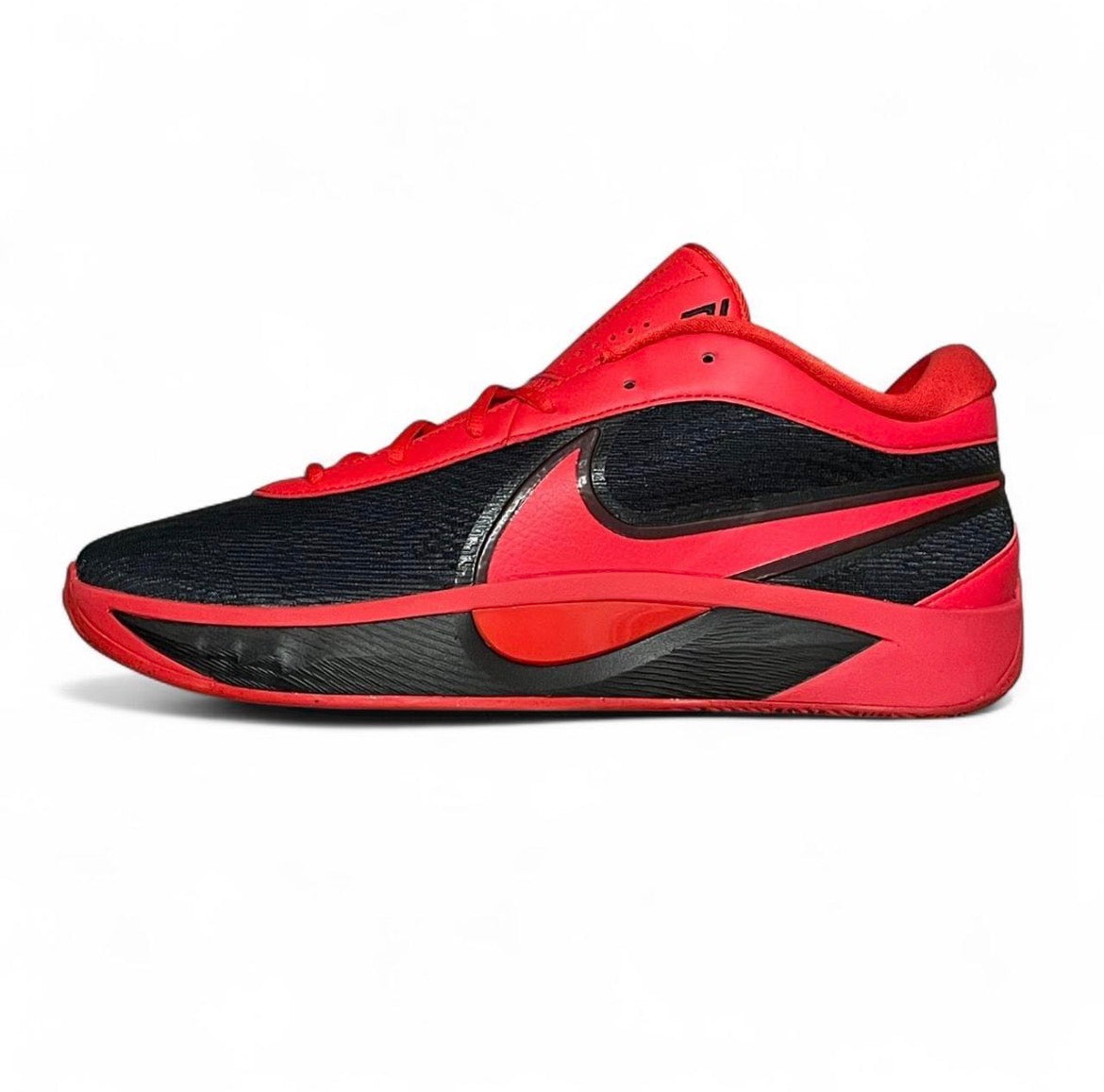 FJ7792-003 Nike Giannis Zoom Freak 6 ‘Bred’ (2024)
