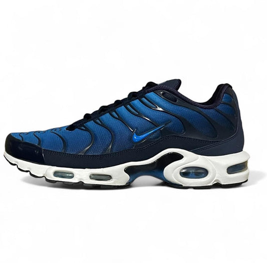 852630-405 Nike Air Max Plus TN ‘Obsidian’ (2017)