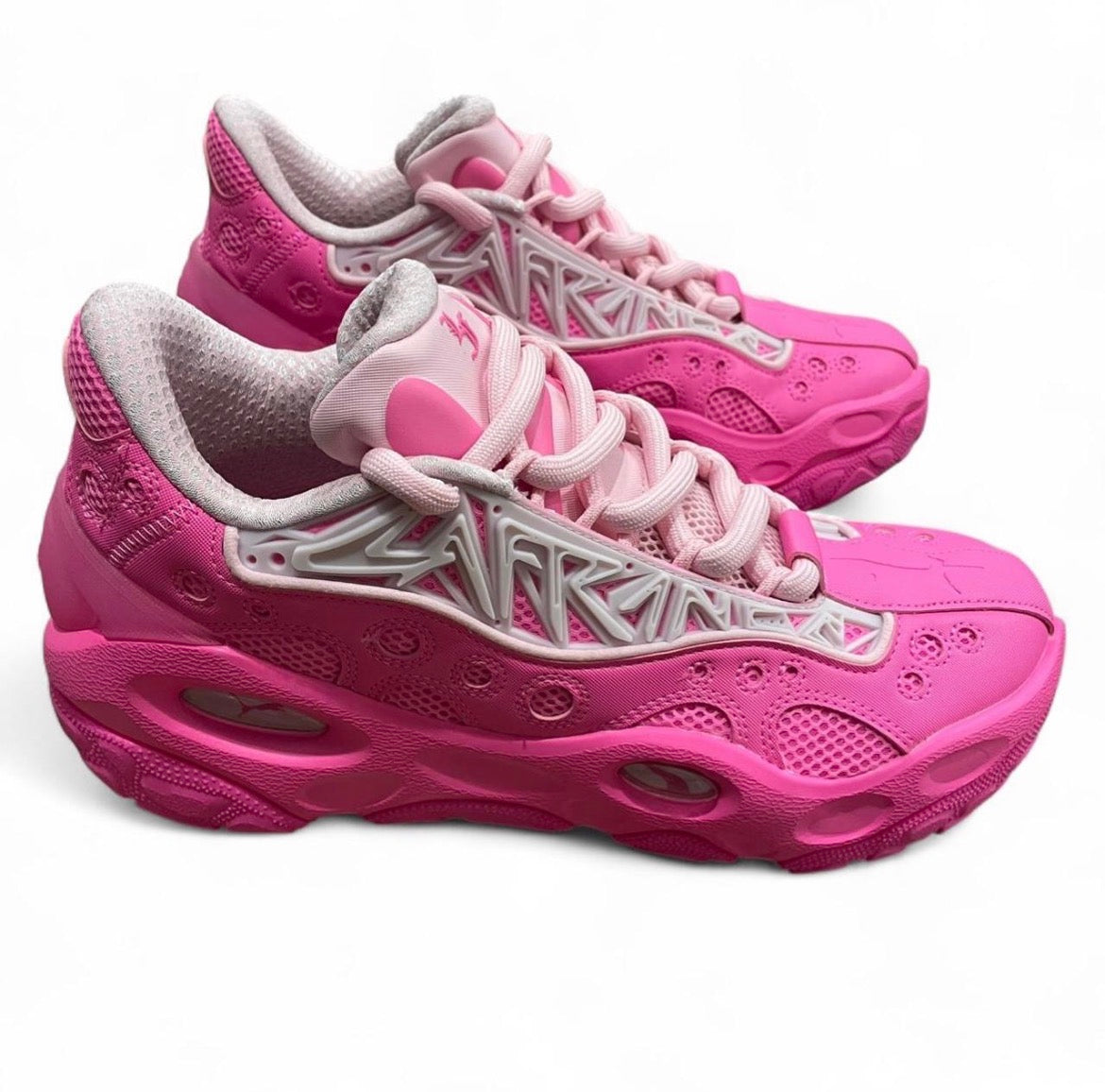 312274-01 Puma LaMelo Ball LaFrance RNR ‘Poison Pink’ (2025)