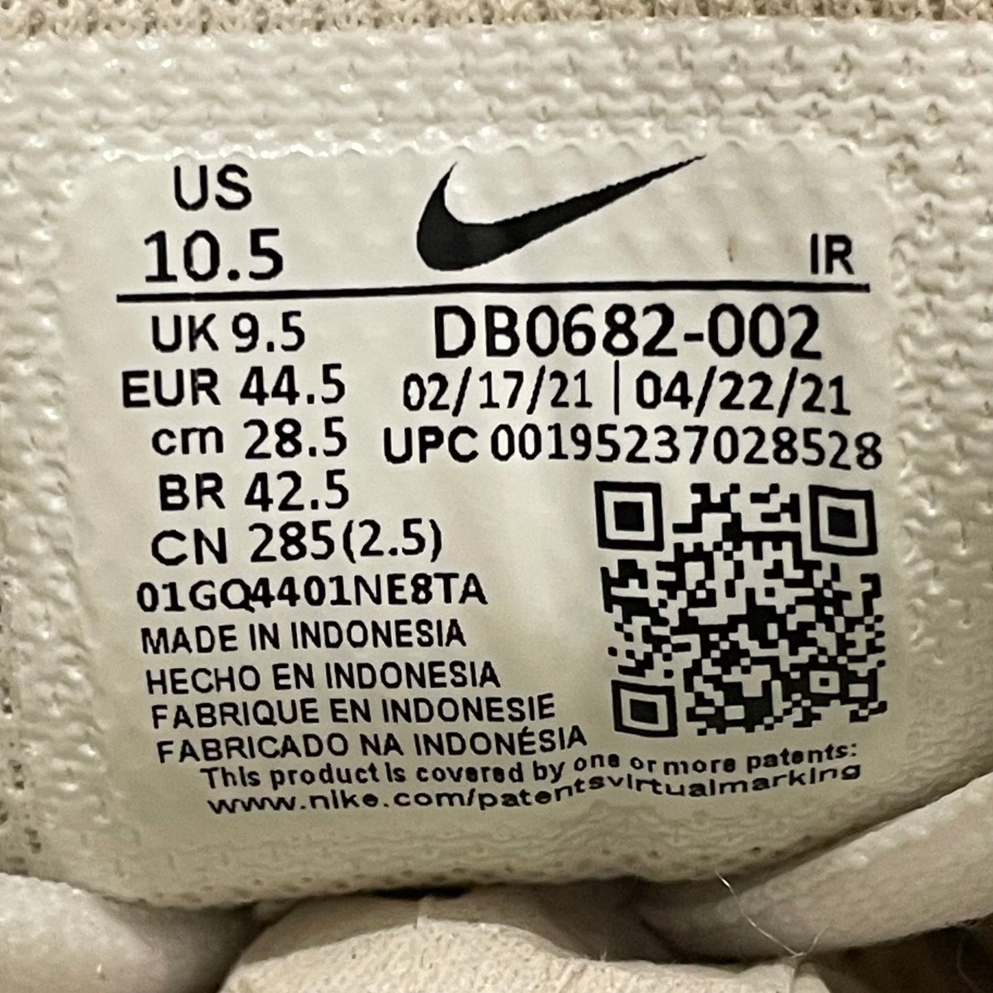 DB0682-002 Nike Air Max Plus TN ‘Reflective Logos’ (2022)