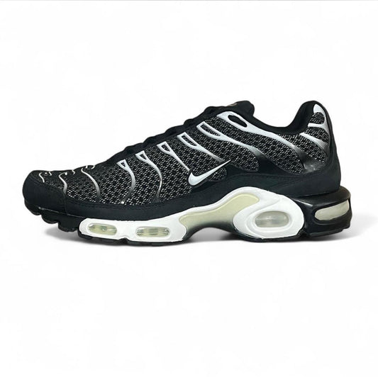 898018-001 Nike Air Max Plus TN ‘Black Sail’ (2017)