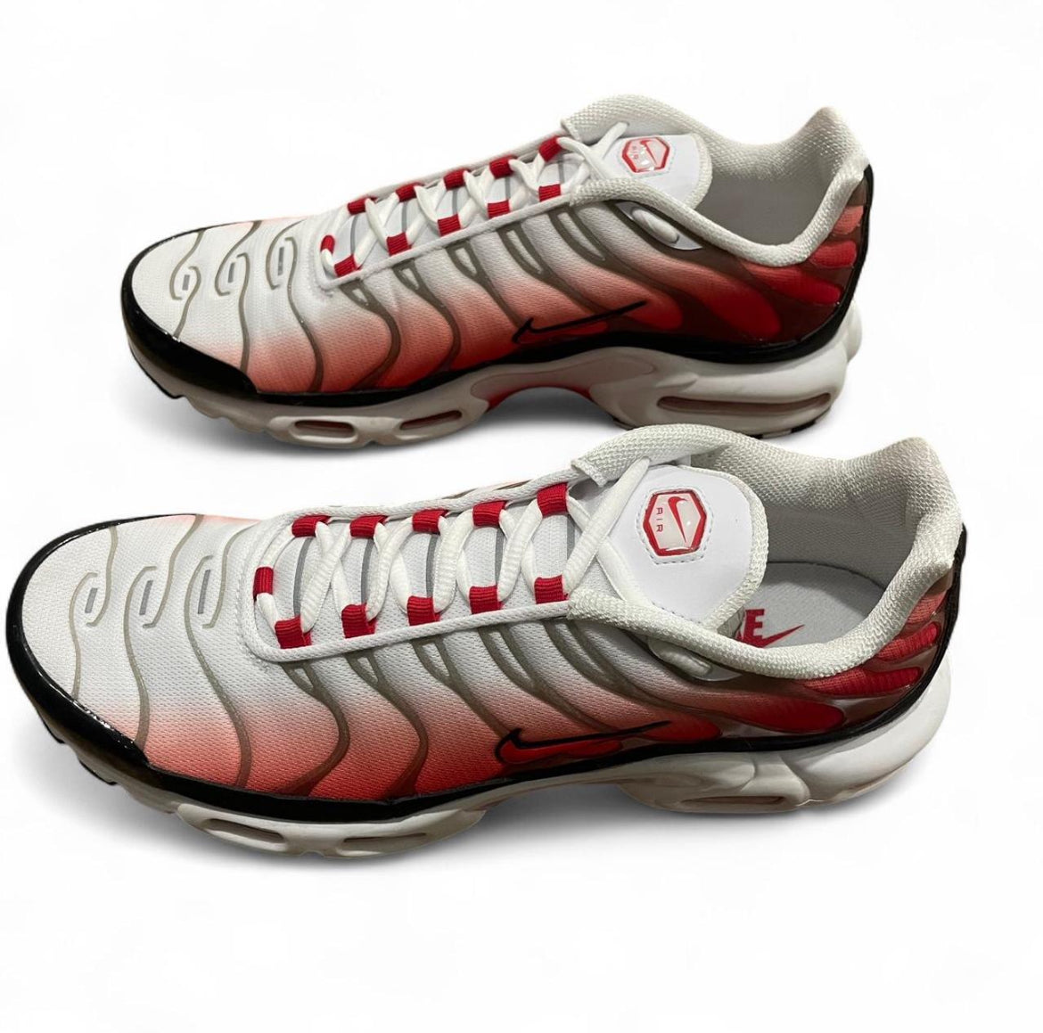 HM9611-100 Nike Air Max Plus TN ‘White Black University Red’ (2024)